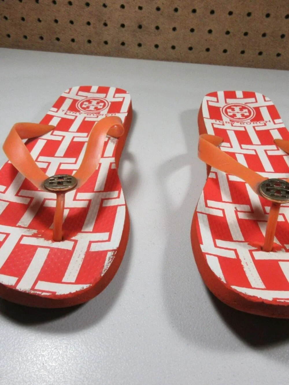 Tory Burch womens orange an white thong flip flop sandals 10.5 M